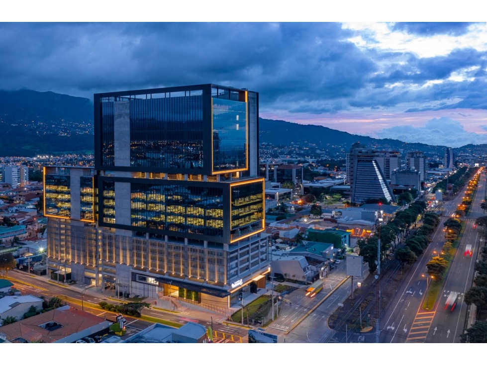 TORRE UNIVERSAL