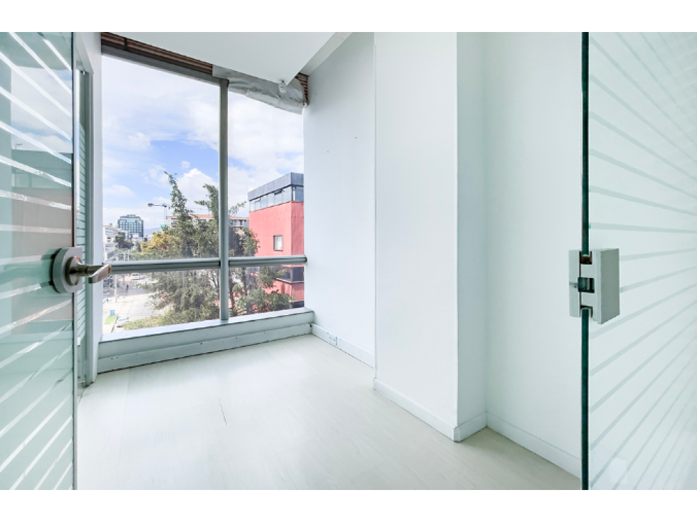 OFICINA PARA LA VENTA O ARRIENDO EN CHICO, BOGOTÁ — foto 4