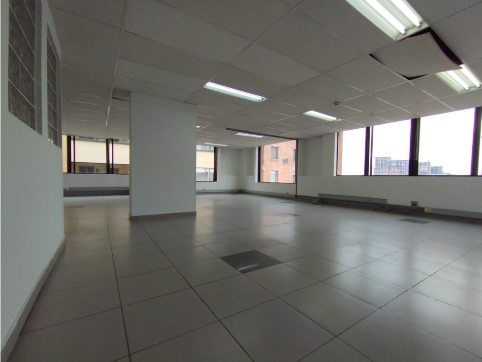 OFICINA EN VENTA, NOGAL, BOGOTÁ