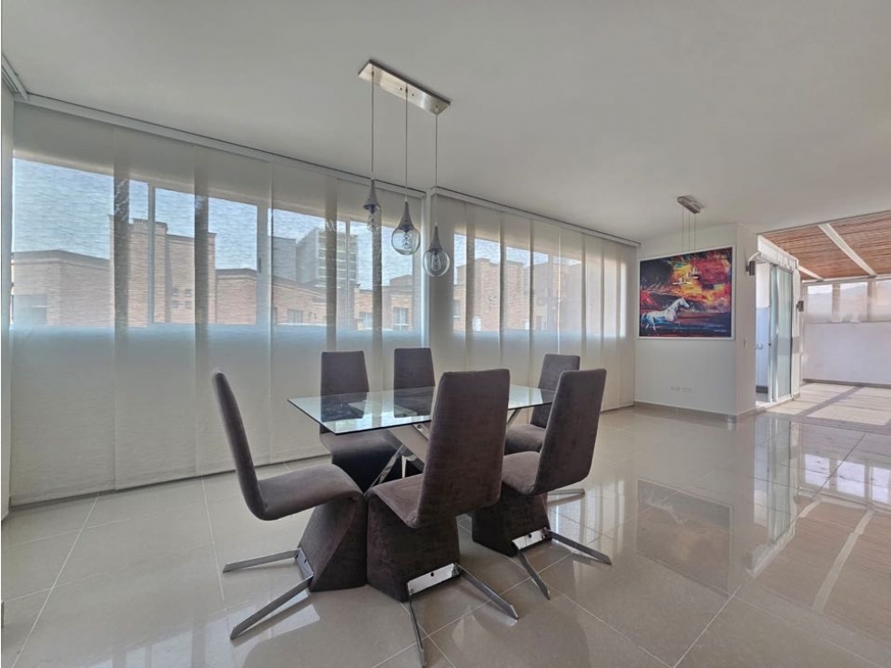 Vendo hermoso penthouse unciado en medellin sector laureles — foto 2