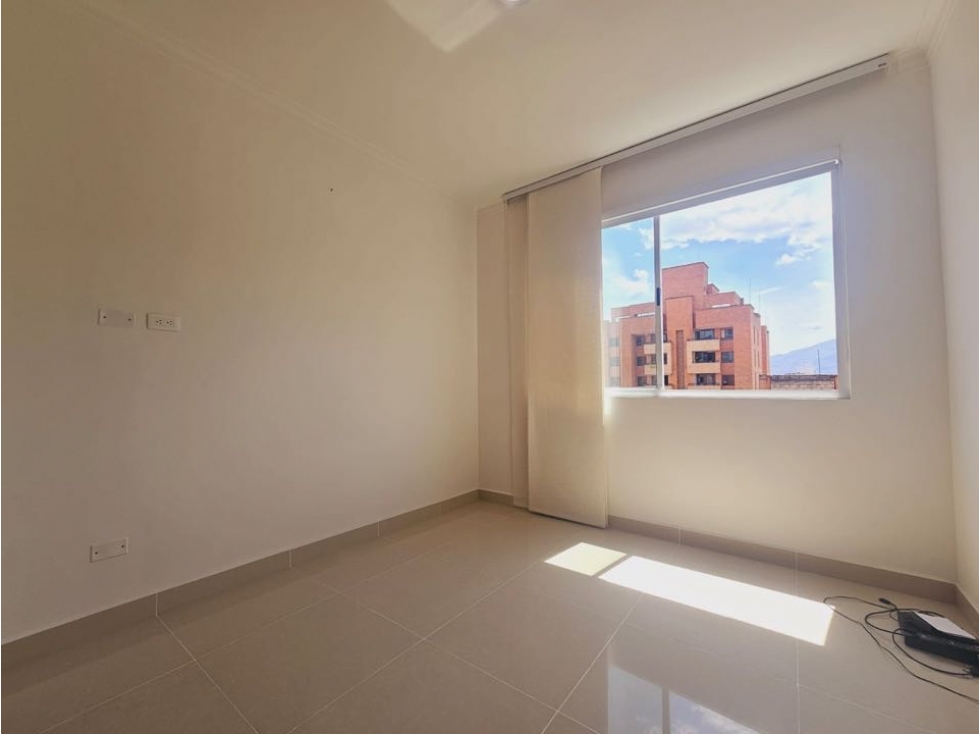 Vendo hermoso penthouse unciado en medellin sector laureles — foto 3