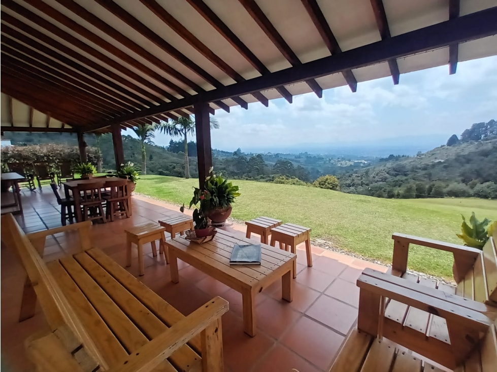 VENTA DE CASA DE CAMPO MAS LOTE EN VEREDA EL TABLAZO. Rionegro, Ant