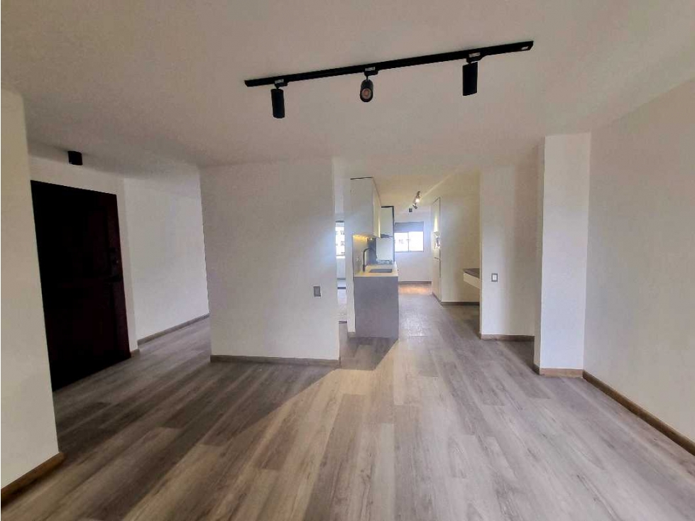 Venta Apartamento REMODELADO Patio Bonito 126 m2 — foto 4