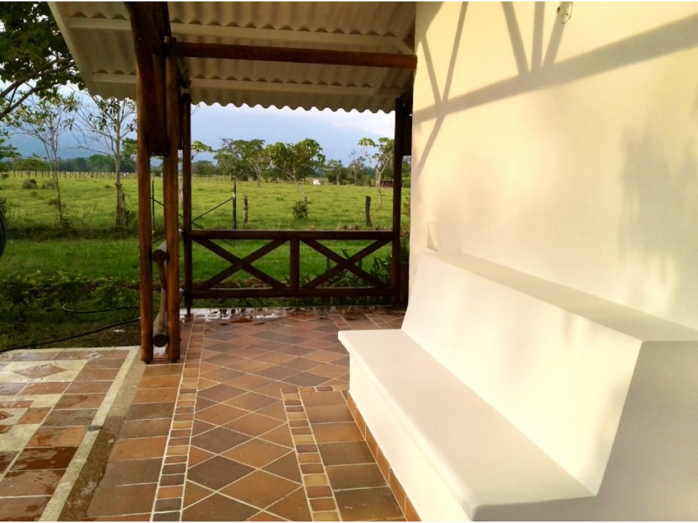 FINCA EN RESTREPO-LLANOS-SE PUEDE VENDER POR LOTES-6-CON MATRICULA - 6