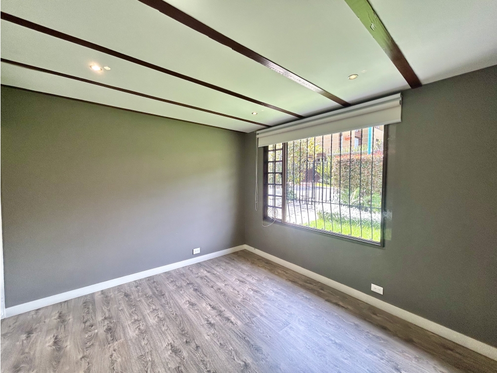 INCREIBLE CASA EN SANTA ANA ORIENTAL-GRAN JARDIN-VENTA-RENTA — foto 6