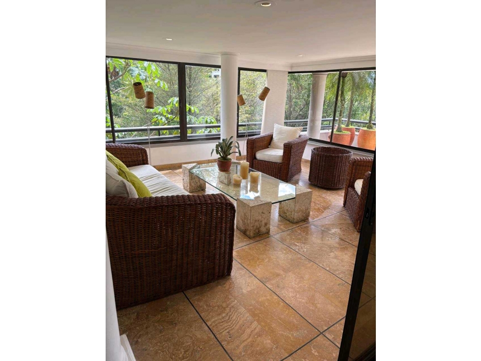 Apartamento con piscina para venta en el poblado — foto 3