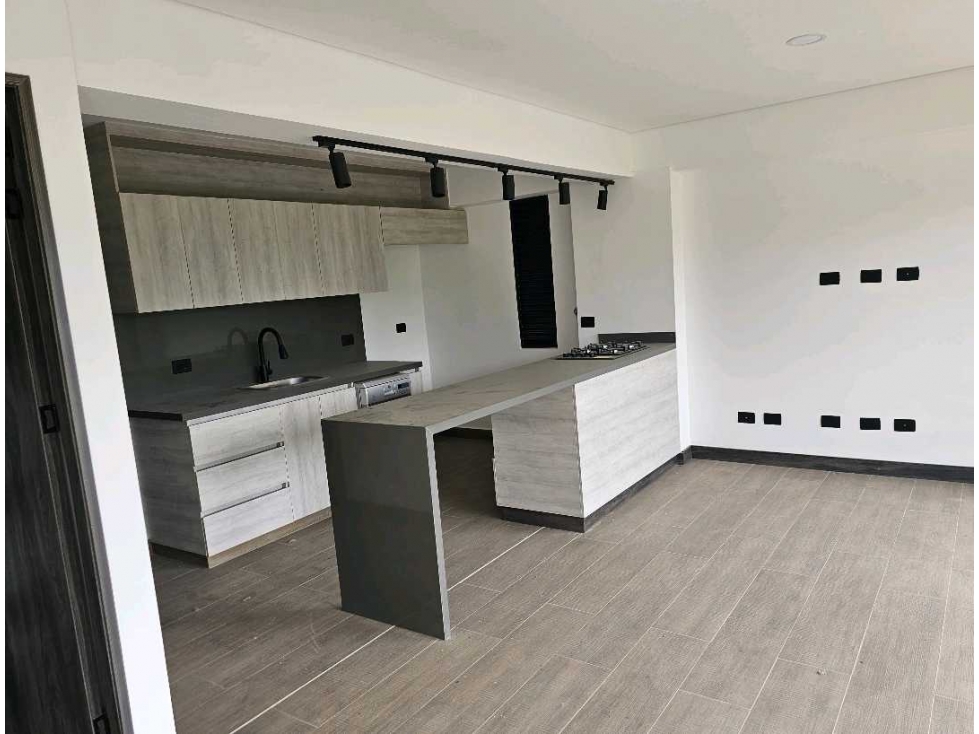 Apartamento nuevo para venta en el Retiro