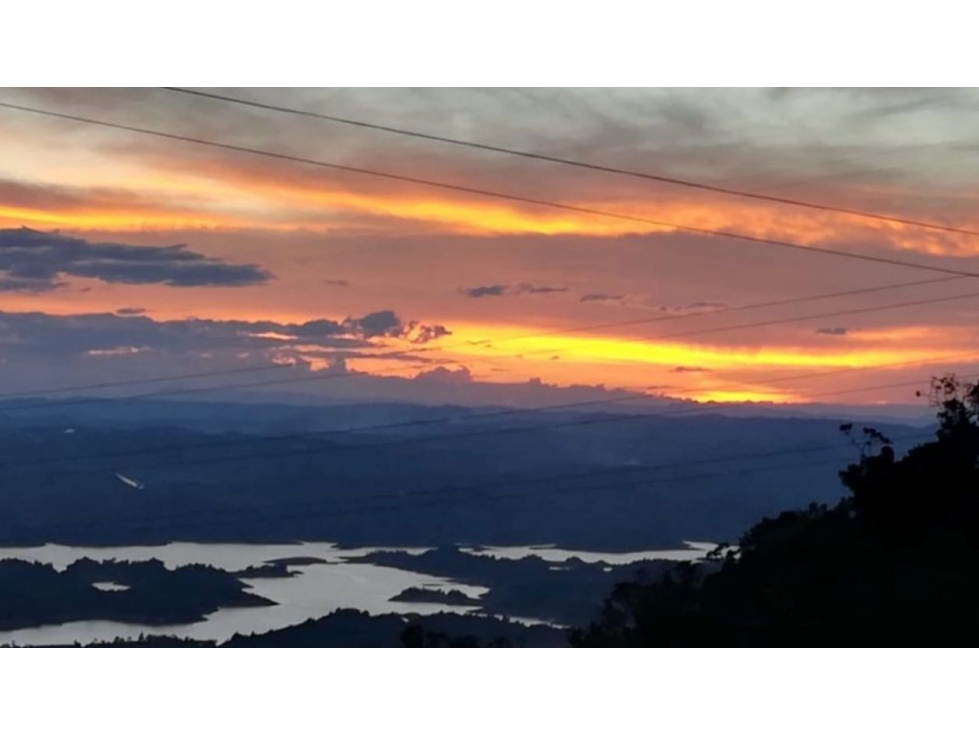 VENTA FINCA LOTE EN GUATAPE GRAN OPORTUNIDAD DE INVERSIÓN — foto 2