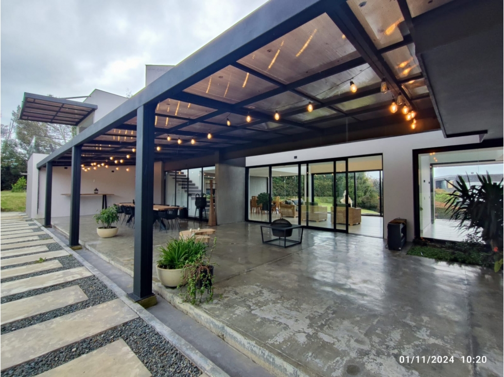 VENDO AMPLIA Y HERMOSA CASA EN BELLA TERRA ALTO DE LAS PALMAS — foto 3