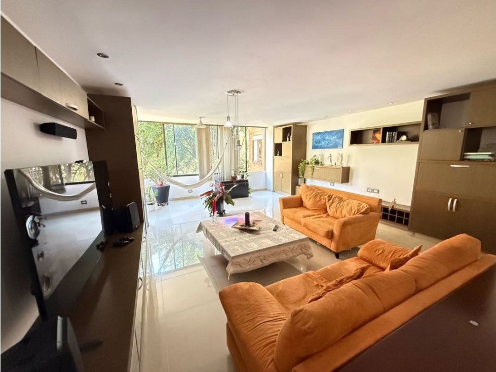 En venta apartamento loma de los González