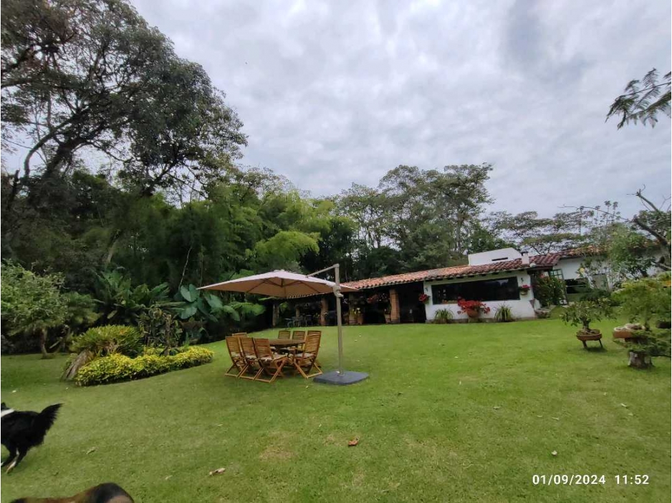 En Venta finca en Rionegro vereda el Capiro con pesebrera y fonda! — foto 3