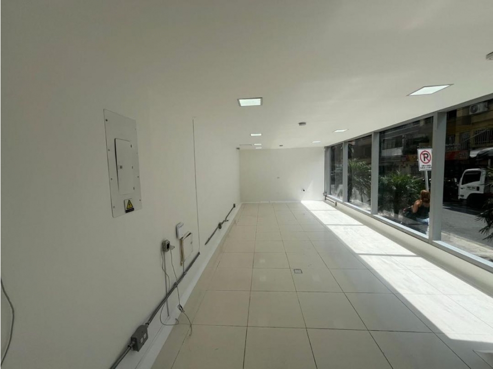 En venta local comercial en Itagui 40 mts primer piso — foto 6