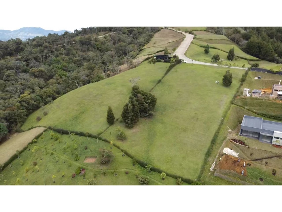 (J) Lote en venta Rionegro Parcelación sector El Capiro