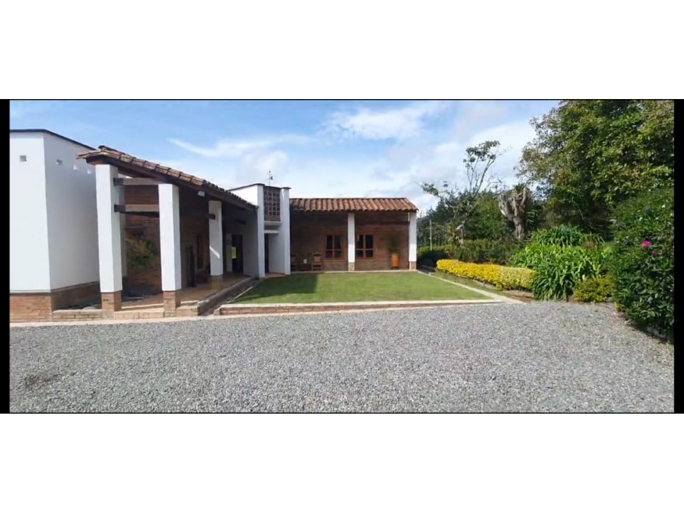 (J) Casa Campestre independiente 15 minutos antes de San Pedro