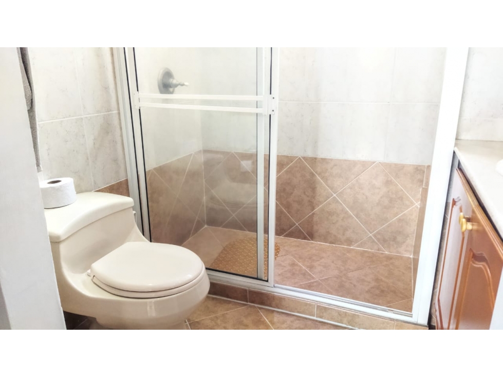 (J) Apartamento dúplex en venta en el corazón Laureles 140 mt2