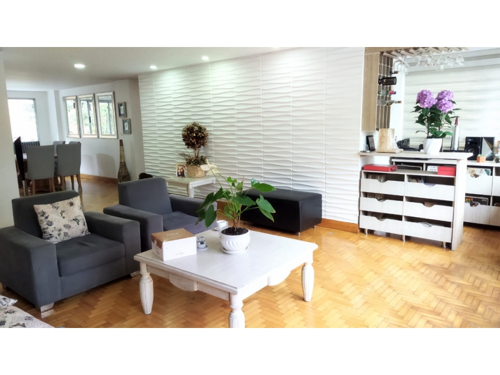 (J) Apartamento en venta El Poblado Loma del Tesoro 165 mt2