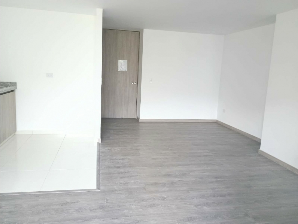 (J) Apartamento en venta Sabaneta sector Aves María — foto 2