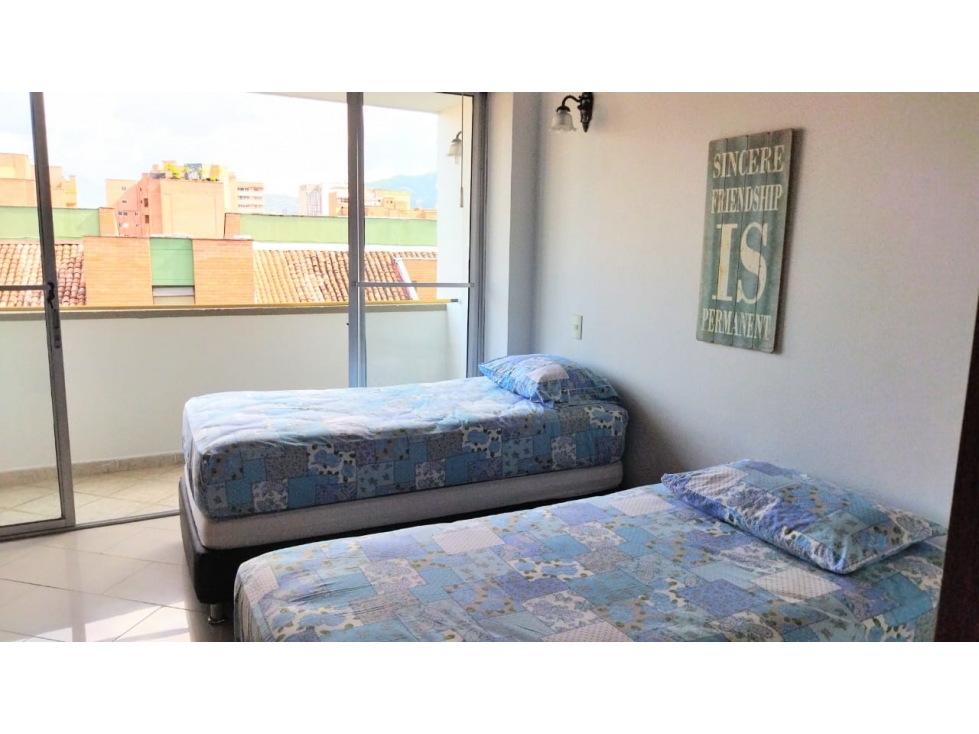 (J) Apartamento dúplex en venta en el corazón Laureles 140 mt2 — foto 4