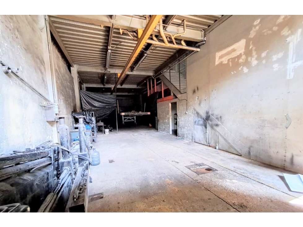 (J) Bodega en venta cerca a la Estación Hospital, Alta mixtura — foto 2