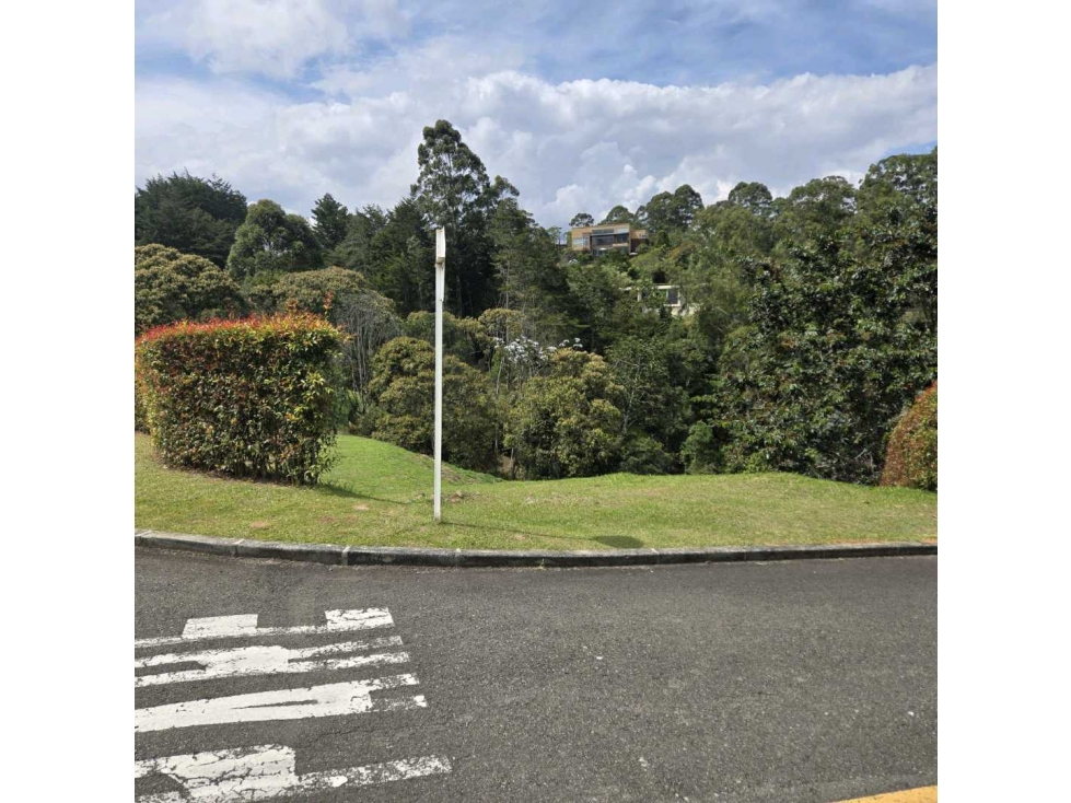 (J) Lote en El Carmen de Viboral 2.986 mt2 — foto 2