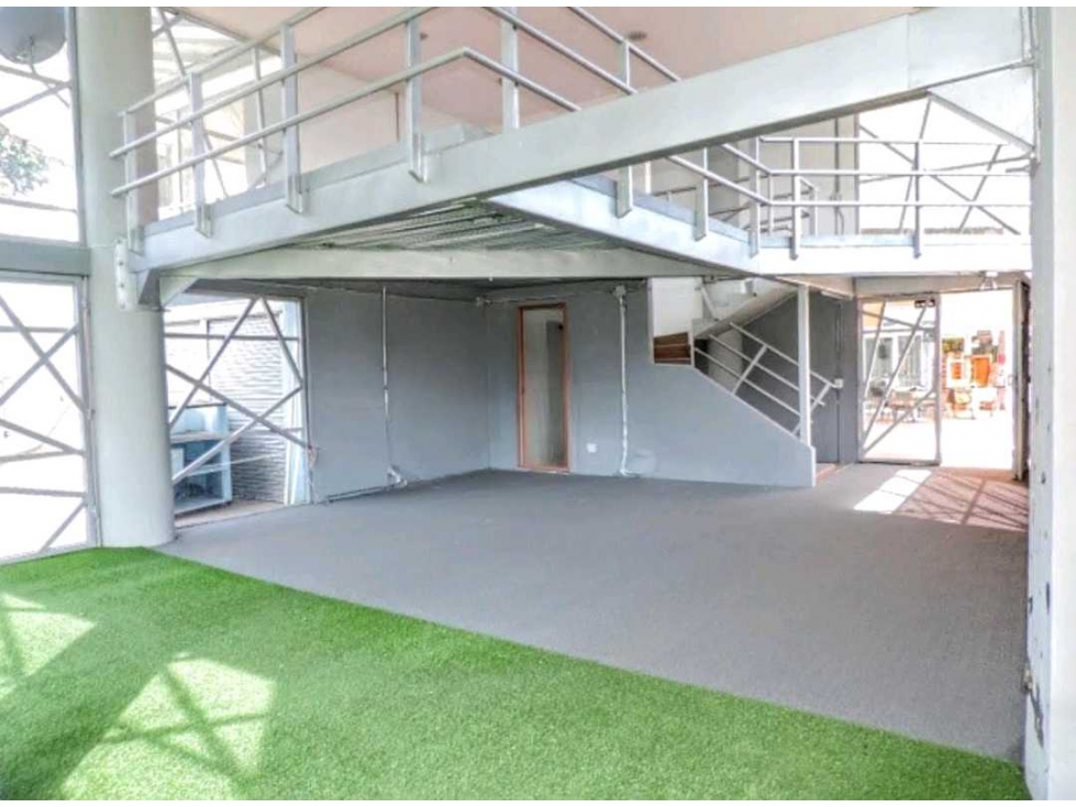 (J) Local comercial en La Estrella 90 mt2 - 2