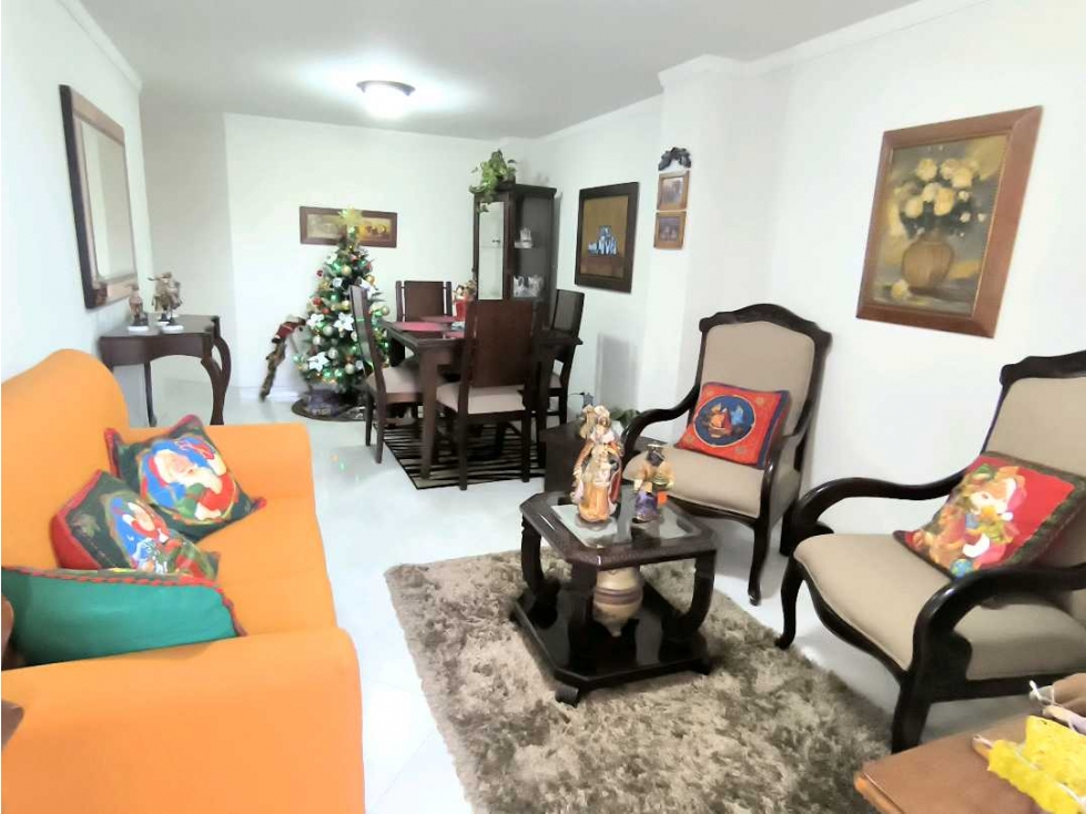 (J) Apartamento en venta en La Castellana 4to piso sin ascensor — foto 2