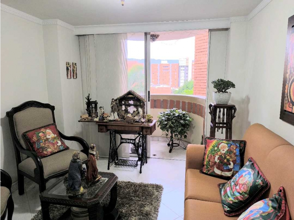 (J) Apartamento en venta en La Castellana 4to piso sin ascensor — foto 3