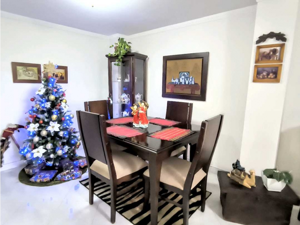 (J) Apartamento en venta en La Castellana 4to piso sin ascensor — foto 4