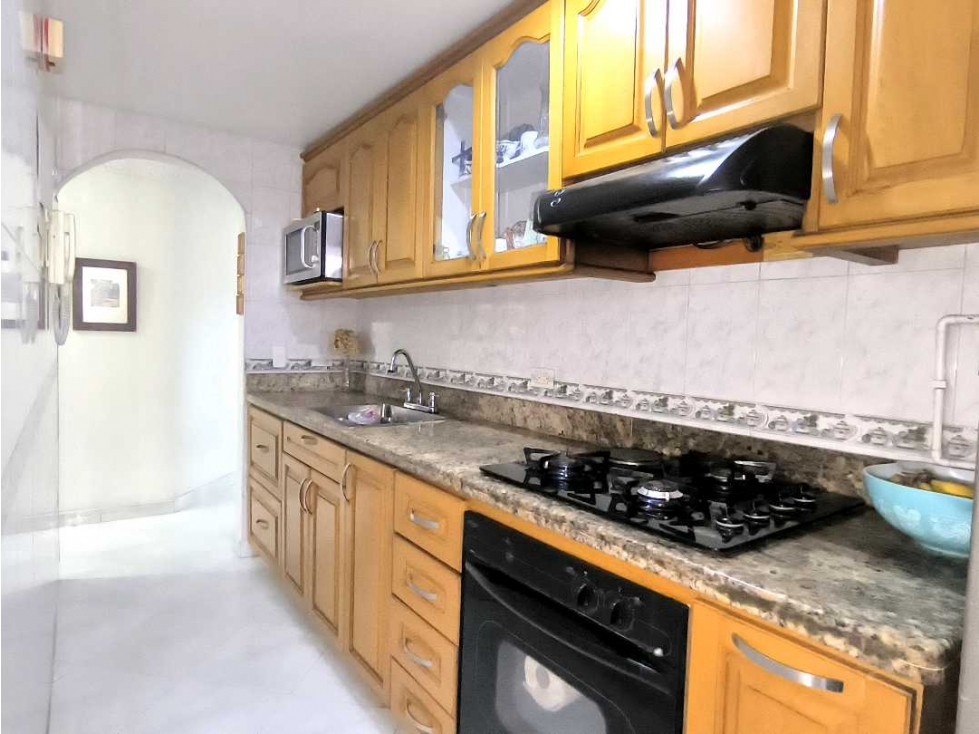 (J) Apartamento en venta en La Castellana 4to piso sin ascensor — foto 5
