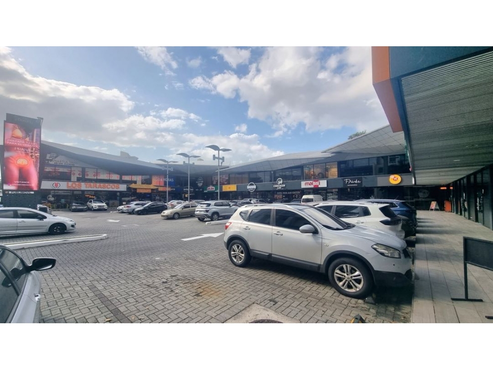 Se Vende Plaza comercial (MZ) - 3