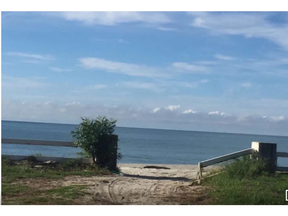 Se Vende terreno en playa Sol y Mar - 1