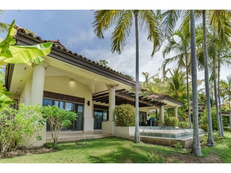 Se vende casa ubicada en Bristol, Playa Buenaventura - Coclé (MZ)