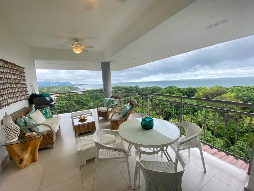 Se Vende apartamento en Punta Barco (MZ)