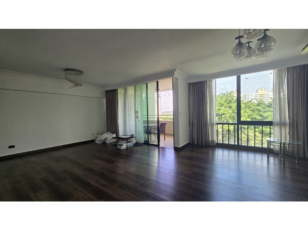 Se Vende apartamento en PH Oceanía, Edison Park (MZ)