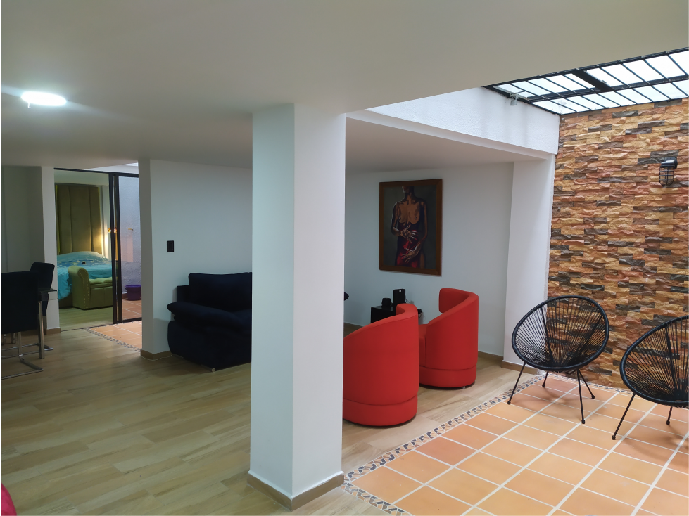 Casa - Venta San Joaquín con Apartaestudio
