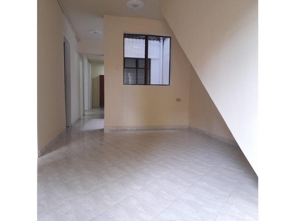 Venta de casa primer piso en Cristo Rey
