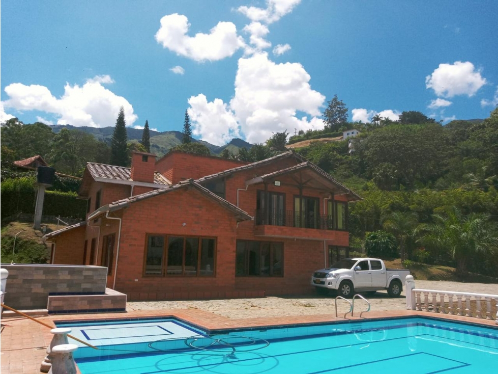 LMC Casa Finca de Recreo