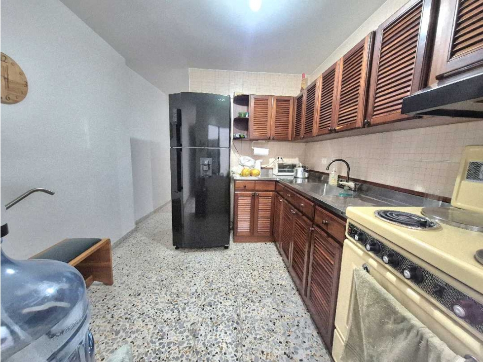 VENDO CASA DE 3 NIVELES EN SABANETA A UNA CUADRA DEL PARQUE — foto 3
