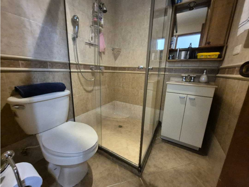 VENDO CASA DE 3 NIVELES EN SABANETA A UNA CUADRA DEL PARQUE — foto 6