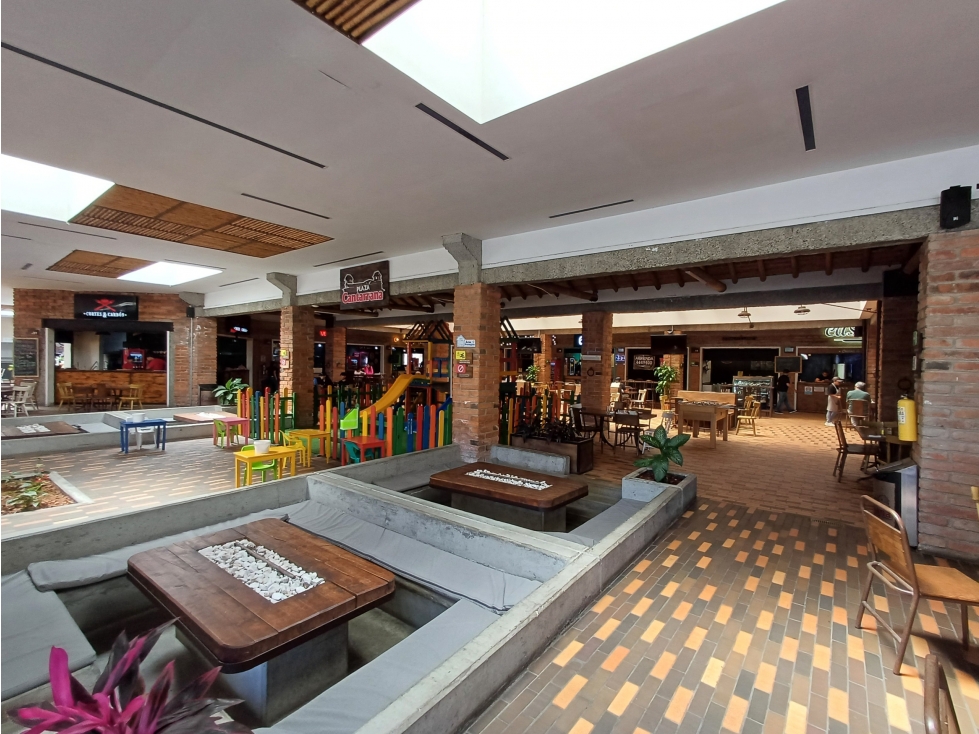 LM Local Comercial La Ceja Mall Cantarrana — foto 2