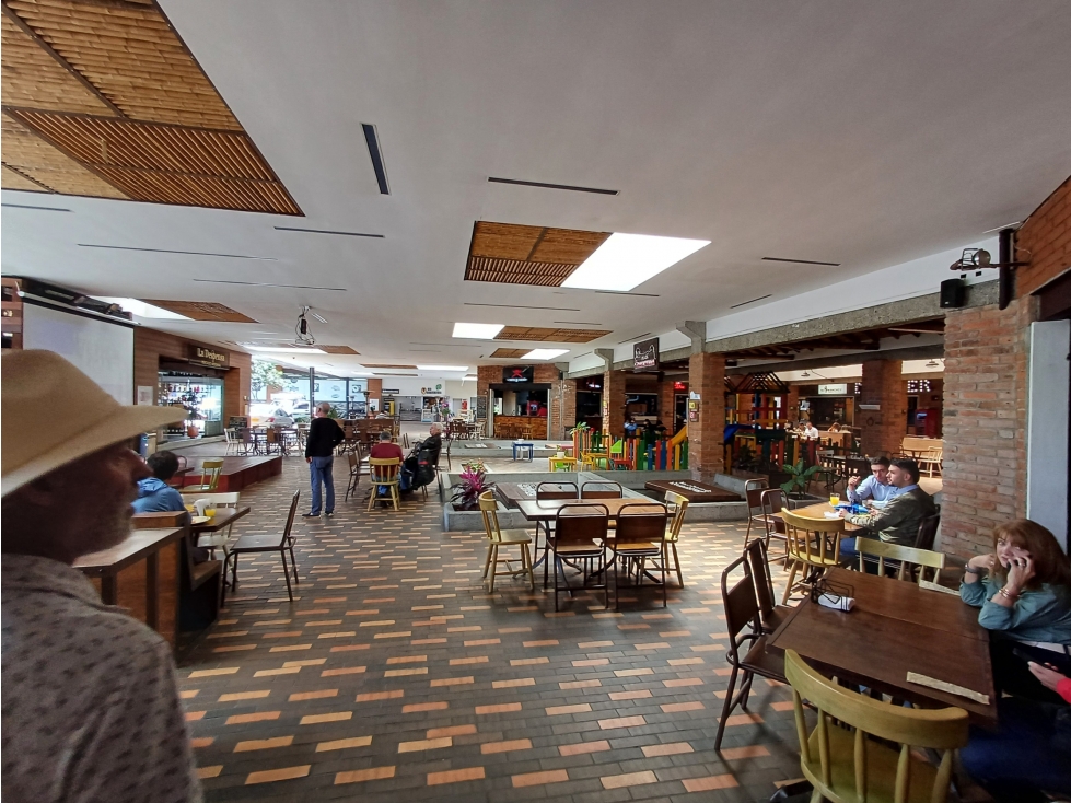 LM Local Comercial La Ceja Mall Cantarrana — foto 4