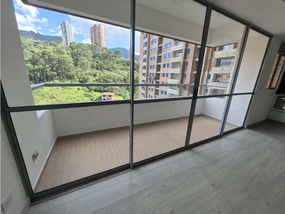 VENDO APARTAMENTO EN SABANETA-LAS LOMITAS