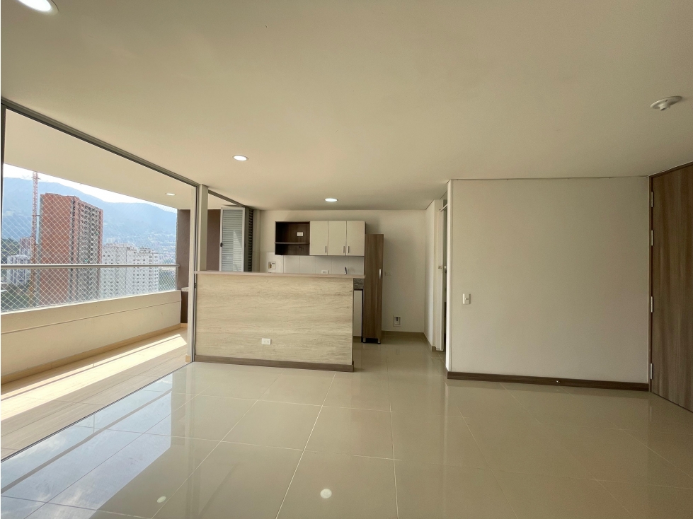 LMC APARTAMENTO SABANETA AVES MARIA - PARTE BAJA — foto 2