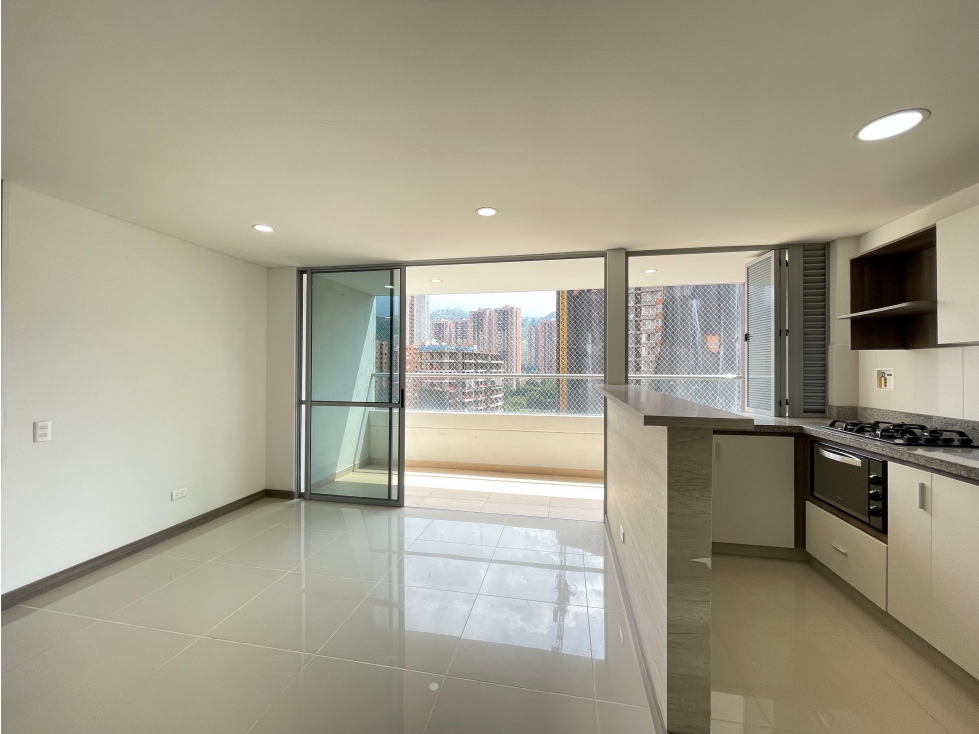 LMC APARTAMENTO SABANETA AVES MARIA - PARTE BAJA — foto 5