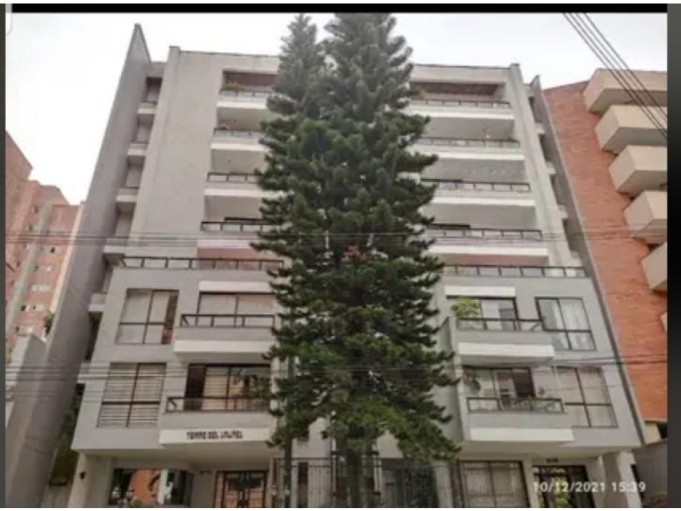 LMC APARTAMENTO LAURELES ARRIBA DE BULERIAS CON LA 33 A