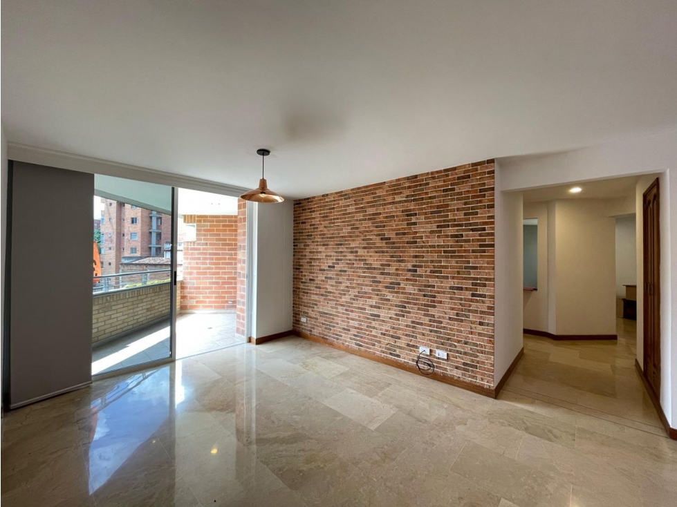APARTAMENTO EN LAURELES 2do PARQUE - 137 M2