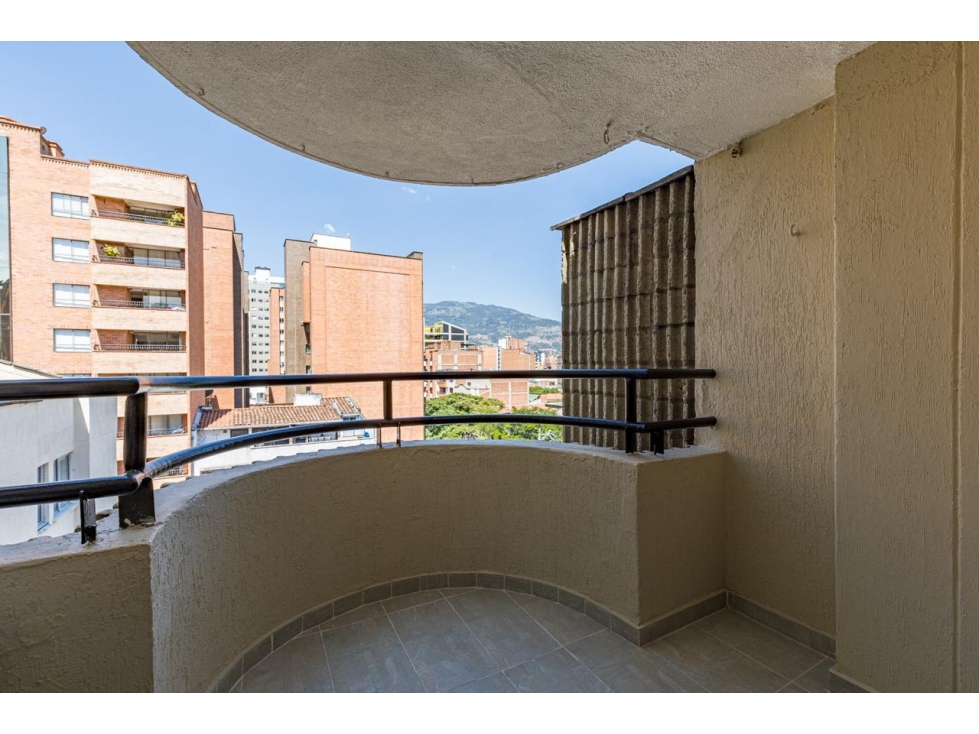 LM PENTHOUSE DUPLEX EN EL BARRIO COOL DE MEDELLIN - LAURELES