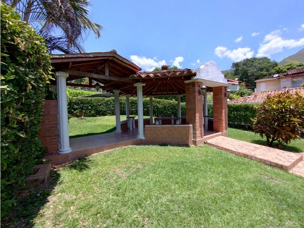 LM CABAÑA CAMPESTRE SAN GERONIMO - FRENTE HOTEL QUIMBAYA — foto 2