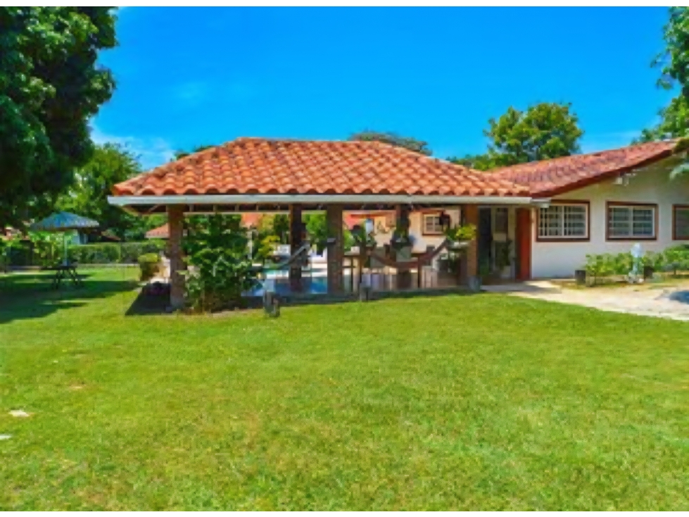 Se Vende casa hermosa ubicada en Playa Coronado (MS)