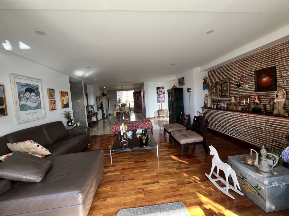 [RH] Venta de apartamento en La Calera, Poblado, Medellín — foto 2